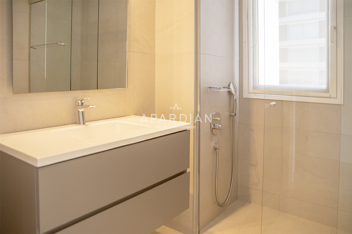 Apartamento ID.21098890 - Espectacular planta en LE PARC III, Esquinero en venta