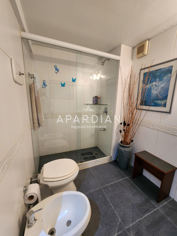 Apartamento ID.21097608 - Vende apartamento de 2 dormitorios en Punta del Este.