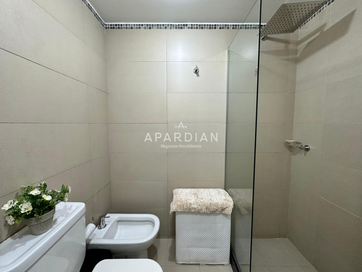 Apartamento ID.21098757 - Vende apartamento de 1 dormitorio y medio en Peninsula, Punta del Este