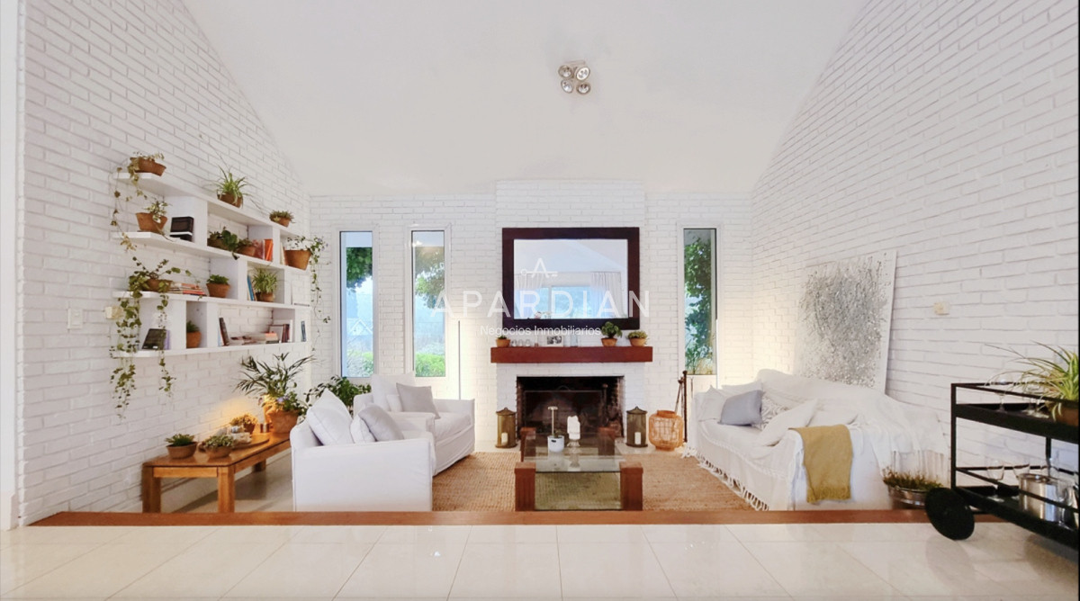 Casa ID.21098180 - En venta espectacular casa de 5 dormitorios en Golf, Punta del Este