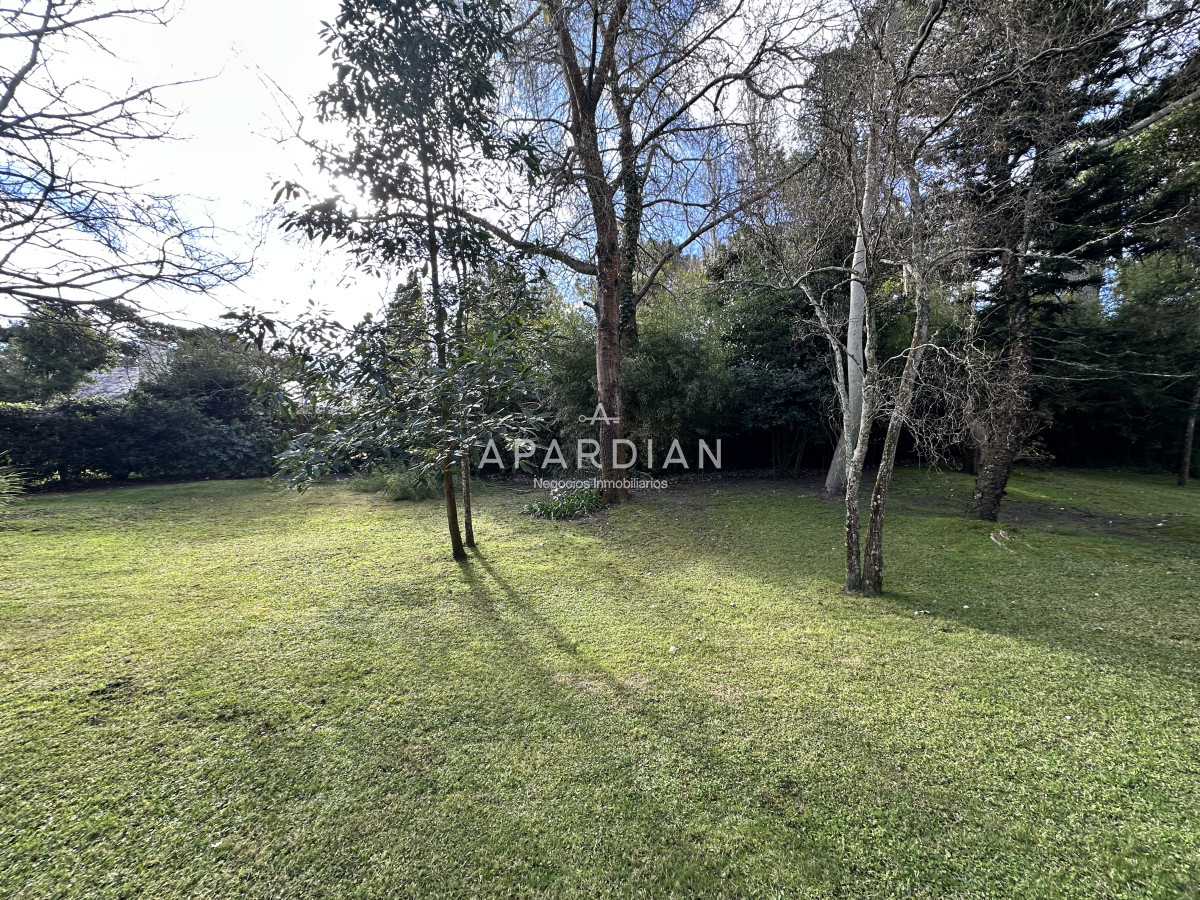 Casa ID.21098179 - Espectacular casa en Venta en Golf, Punta del Este 