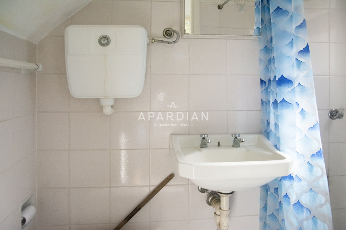 Casa ID.21097400 - VENDE CASA DE 3 DORMITORIOS EN PLAYA MANSA, CON AMPLIO TERRENO EN PUNTA DEL ESTE