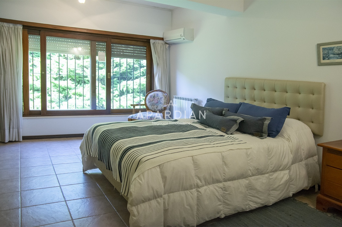 Casa ID.21098117 - Hermosa casa de gran tamaño en venta,  zona de Pinares, Punta del Este