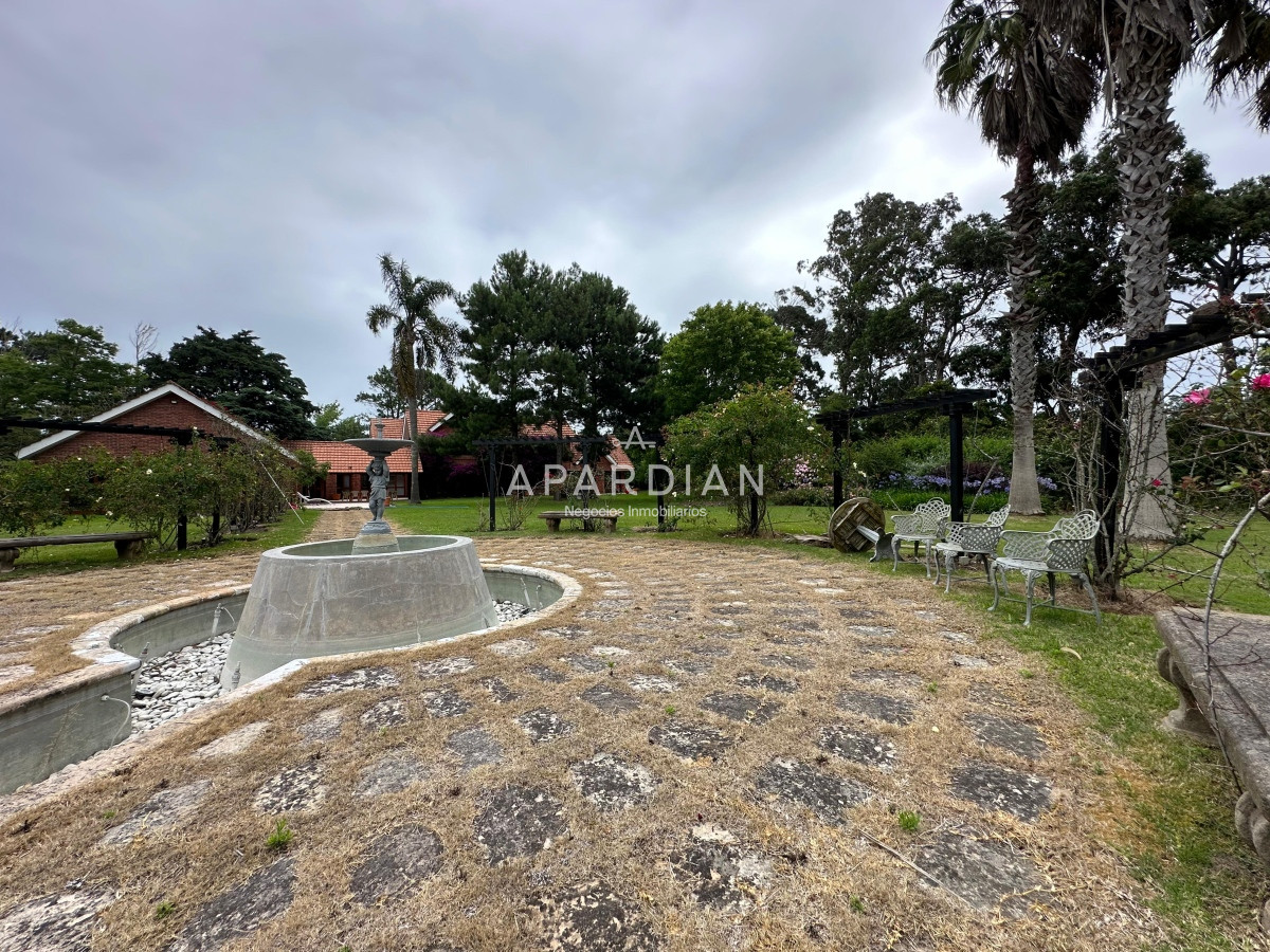 Casa ID.21098176 - Propiedad exclusiva ubicada en Golf, Punta del este 