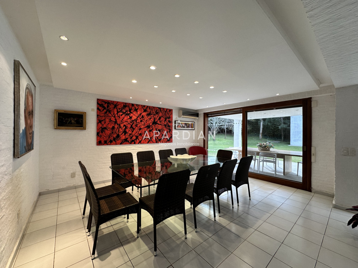 Casa ID.21098179 - Espectacular casa en Venta en Golf, Punta del Este 