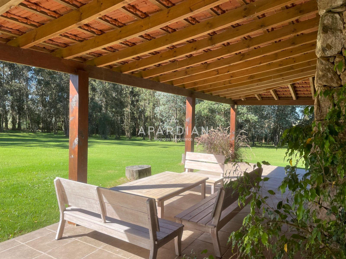 Casa ID.21096928 - Vende impresionante casa en Punta Ballena de 2 dormitorios.