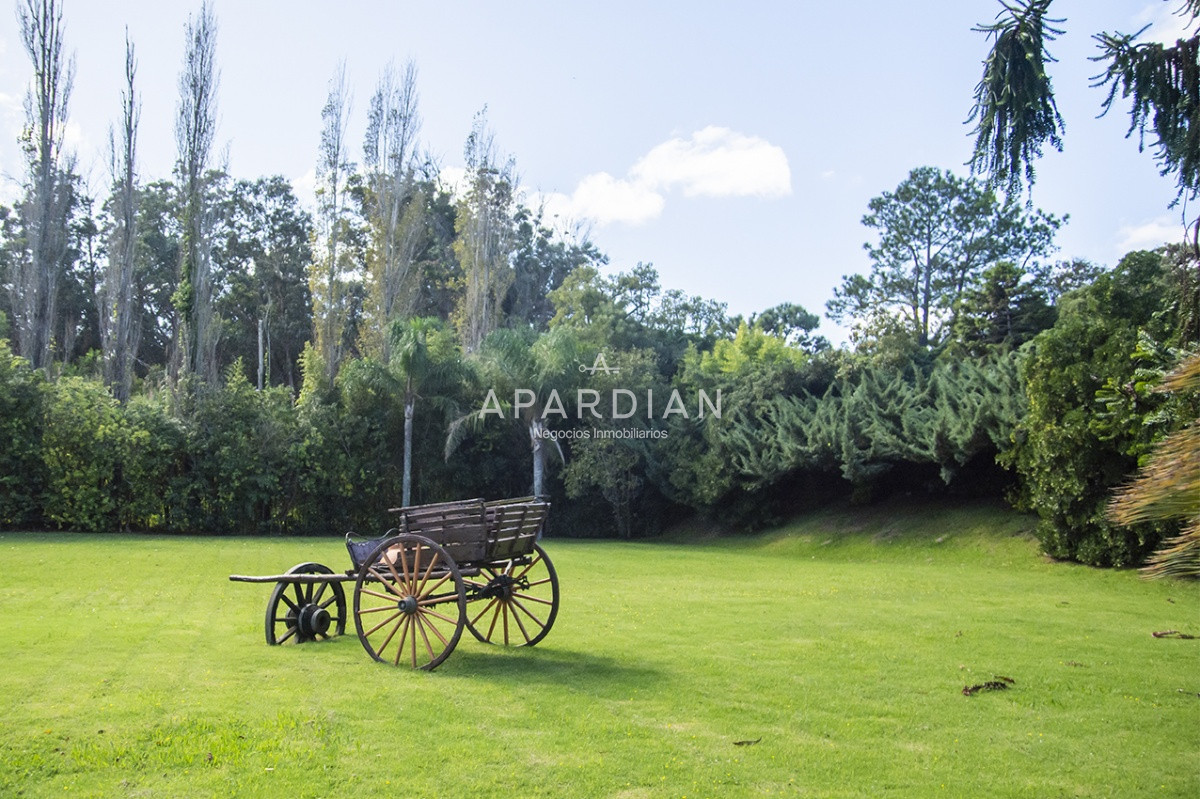 Casa ID.21098117 - Hermosa casa de gran tamaño en venta,  zona de Pinares, Punta del Este