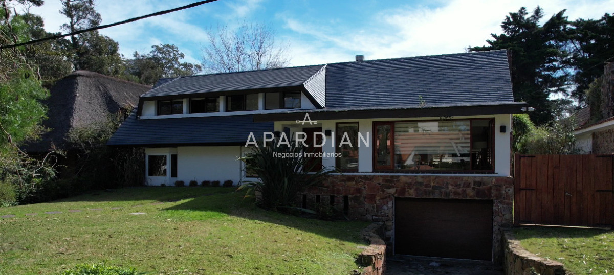 Casa ID.21098108 - Vende gran casa para vivir todo el año, de 3 dormitorios en Punta del Este 
