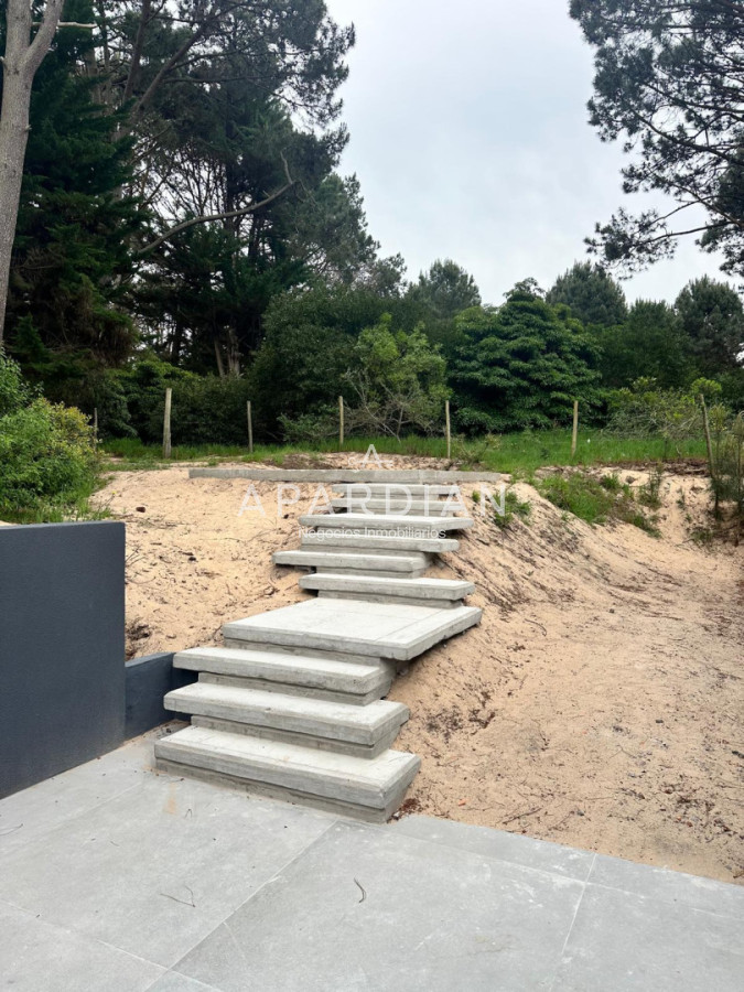 Casa ID.21098625 - Vende casa a estrenar en Club del lago, Punta Ballena 