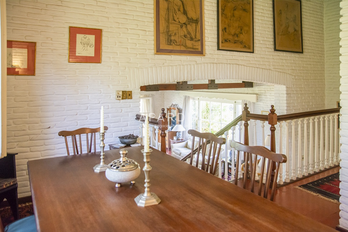 Casa ID.21097400 - VENDE CASA DE 3 DORMITORIOS EN PLAYA MANSA, CON AMPLIO TERRENO EN PUNTA DEL ESTE