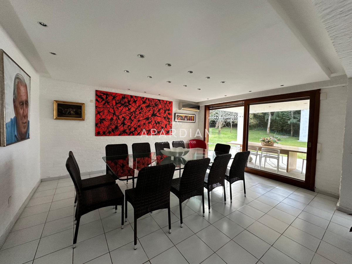 Casa ID.21098179 - Espectacular casa en Venta en Golf, Punta del Este 