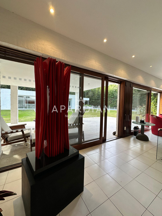 Casa ID.21098179 - Espectacular casa en Venta en Golf, Punta del Este 