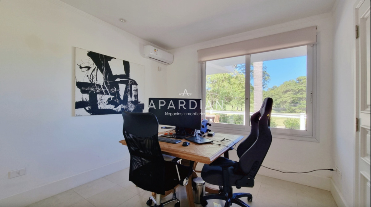 Casa ID.21098180 - En venta espectacular casa de 5 dormitorios en Golf, Punta del Este