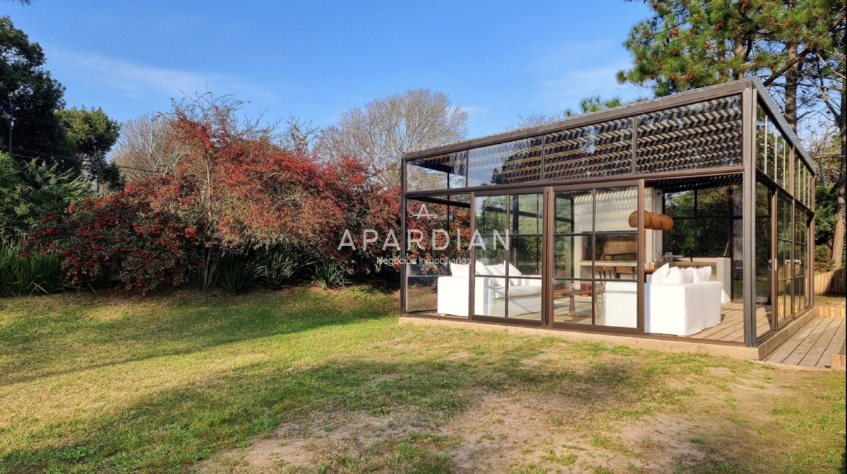 Casa ID.21098180 - En venta espectacular casa de 5 dormitorios en Golf, Punta del Este
