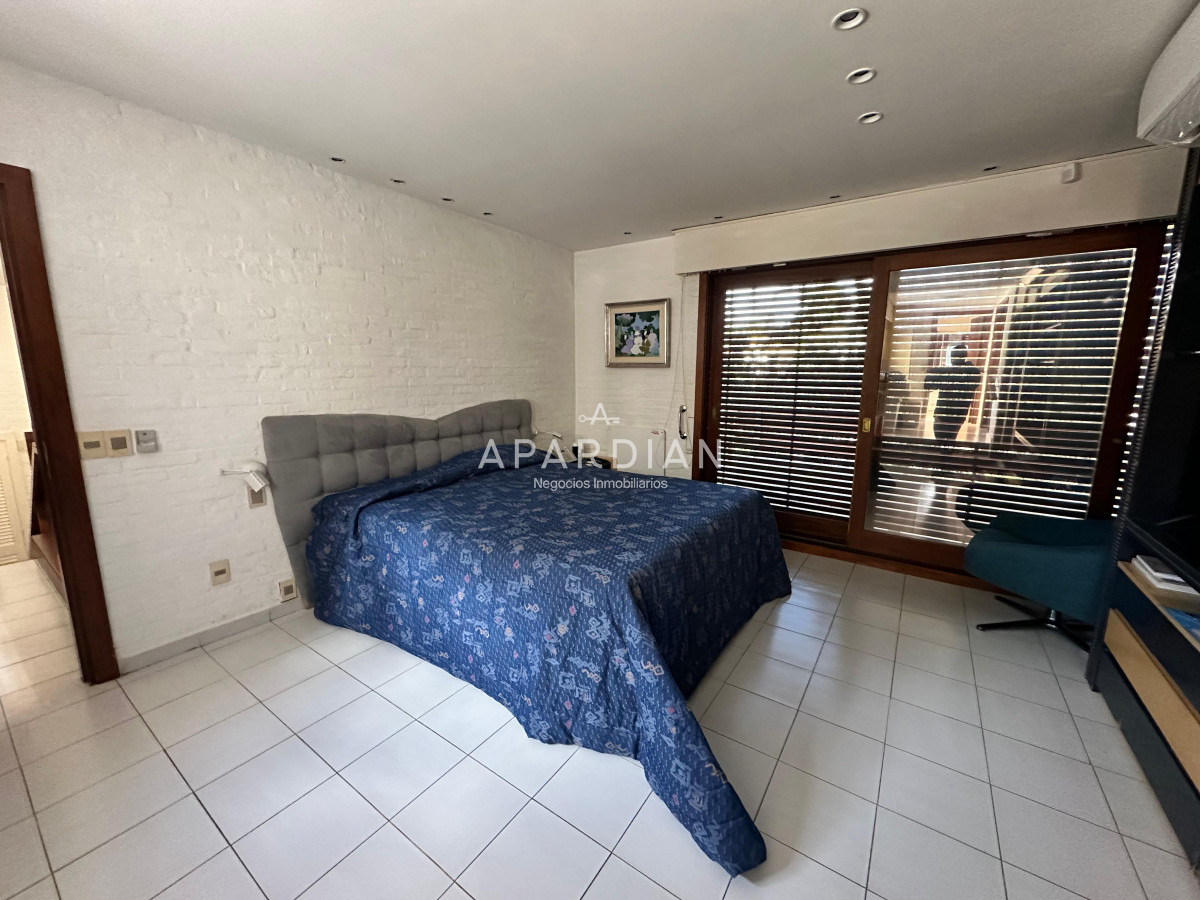 Casa ID.21098179 - Espectacular casa en Venta en Golf, Punta del Este 