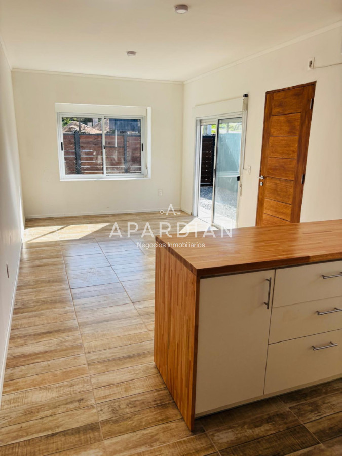 Casa ID.21100047 - En venta casa en Altos de la Laguna, Maldonado de 2 dormitorios con parrillero.
