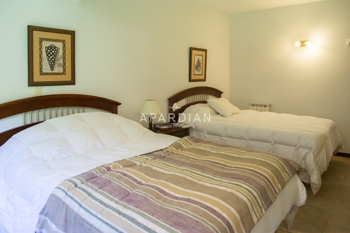 Casa ID.21098117 - Hermosa casa de gran tamaño en venta,  zona de Pinares, Punta del Este