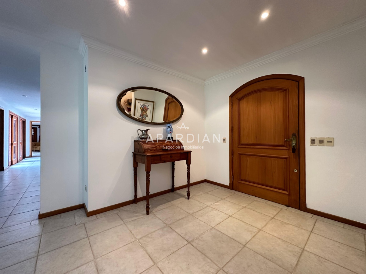 Casa ID.21098176 - Propiedad exclusiva ubicada en Golf, Punta del este 