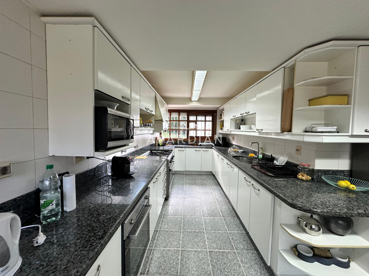 Casa ID.21098179 - Espectacular casa en Venta en Golf, Punta del Este 