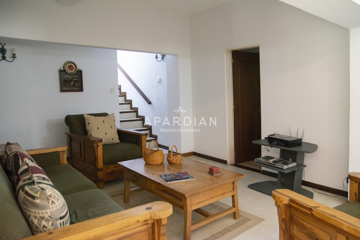 Casa ID.21098117 - Hermosa casa de gran tamaño en venta,  zona de Pinares, Punta del Este