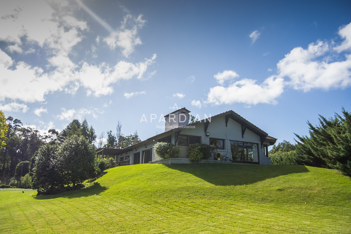 Casa ID.21098117 - Hermosa casa de gran tamaño en venta,  zona de Pinares, Punta del Este