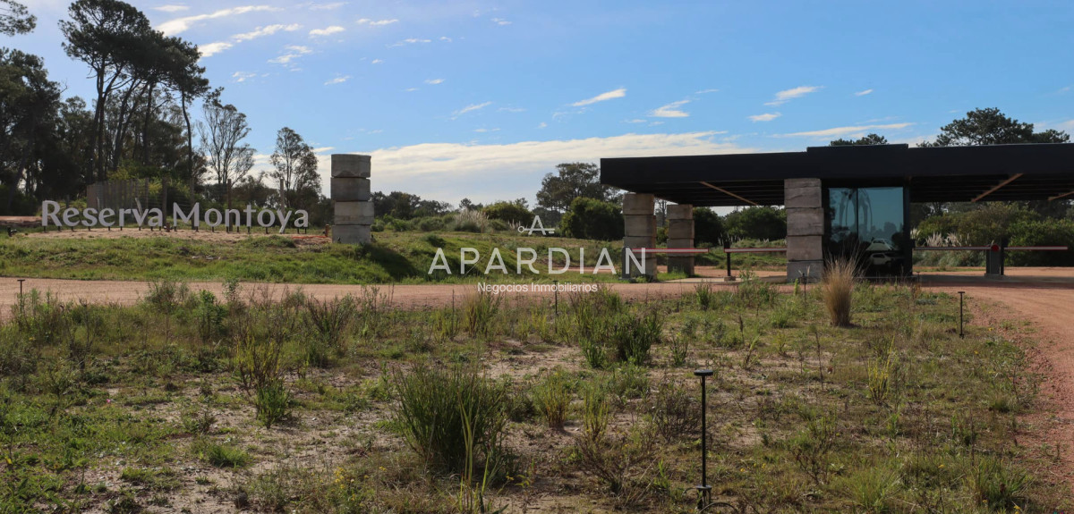 Terreno ID.21098754 - Terreno en barrio privado Reserva Montoya 500 mts del mar