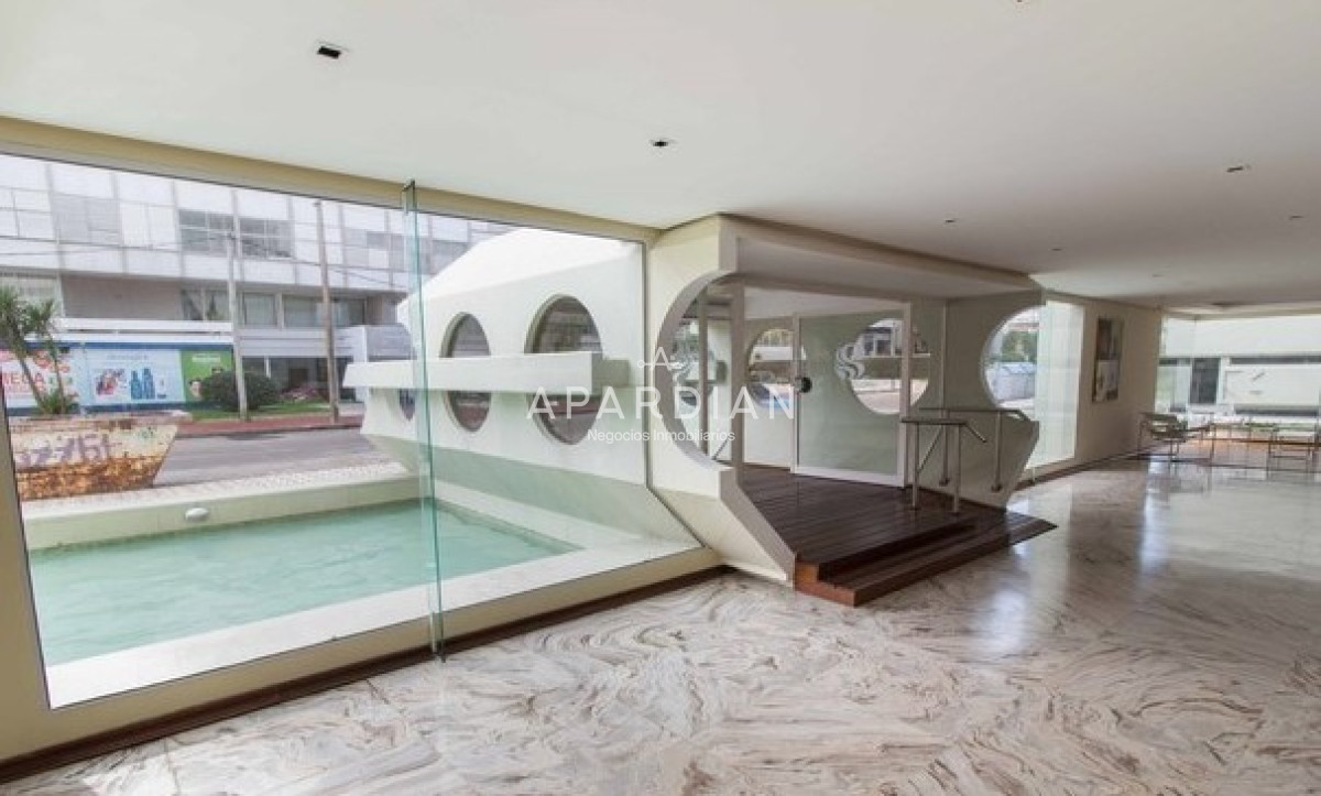 Apartamento ID.21099771 - Apartamento de 3 dormitorios en Peninsula, Punta del Este con vista al mar