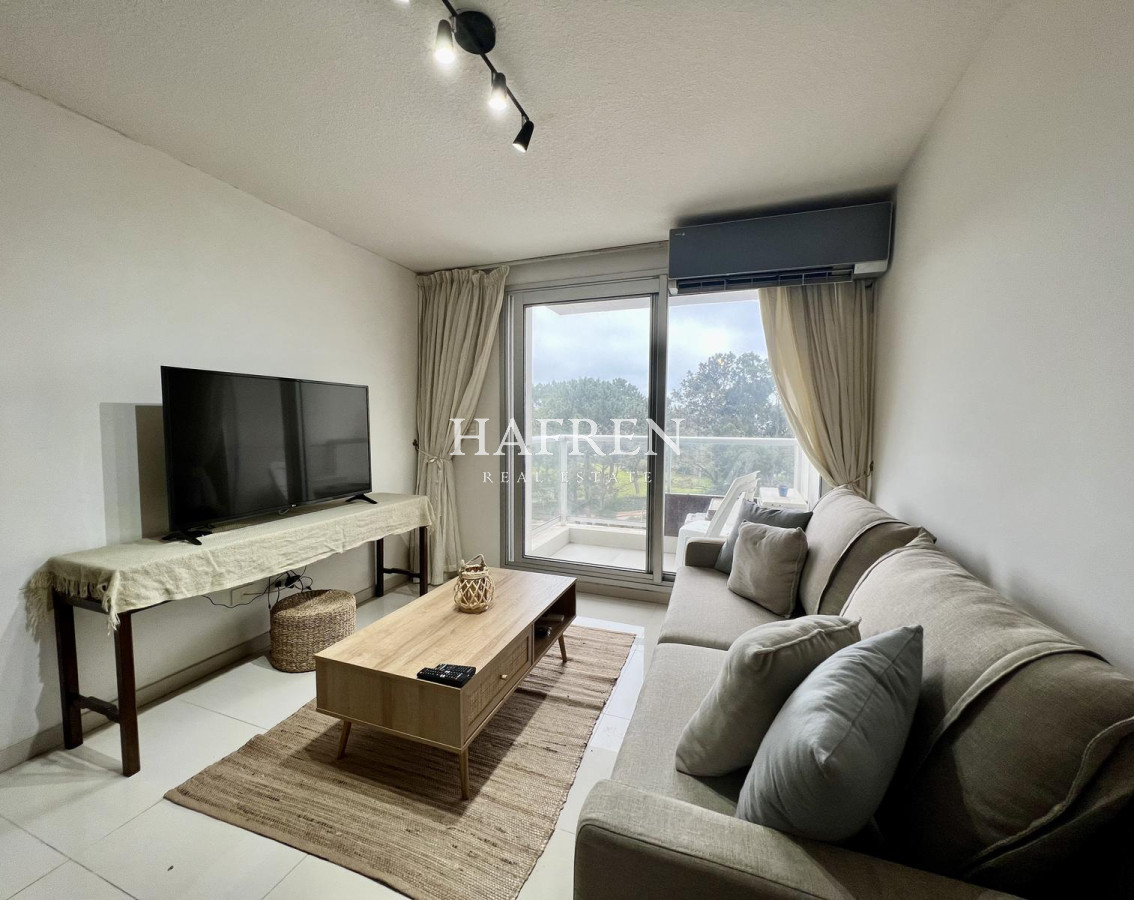Apartamento ID.75 - Vende departamento de 2 dormitorios en edificio Summer Tower
