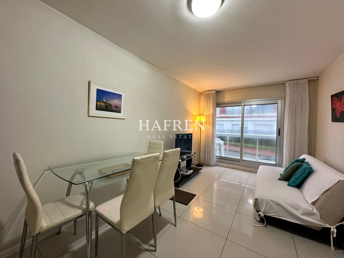 Apartamento ID.190 - Apartamento en venta, 1 dormitorio en Península, Punta del Este