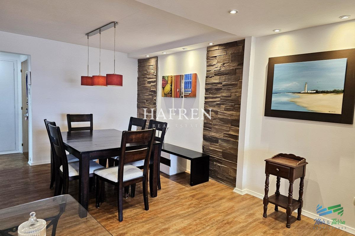 Apartamento ID.383 - Edificio de 3 dormitorios en Punta del Este primera línea Mansa
