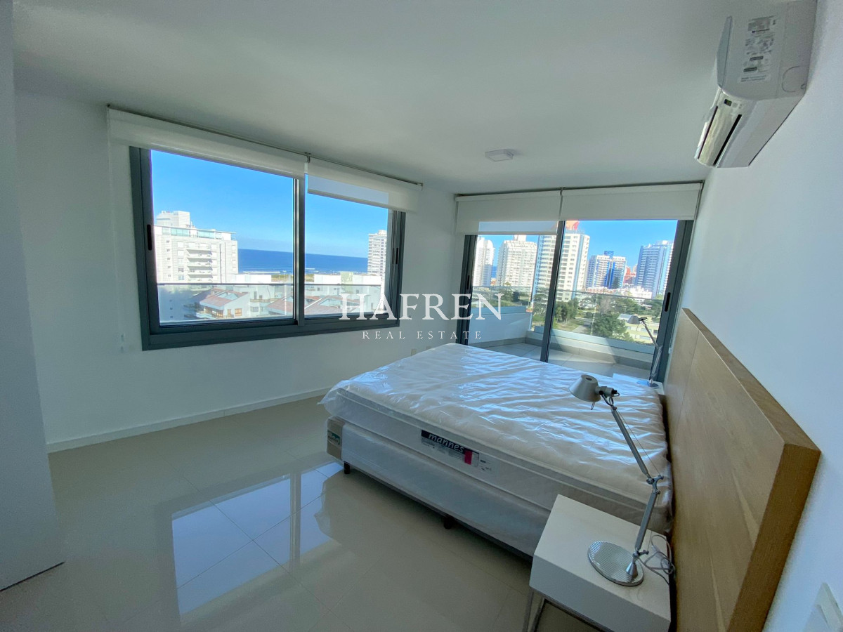 Apartamento ID.343 - Venta Apartamento de 2 dormitorios en Playa Brava a pocos metros del mar!