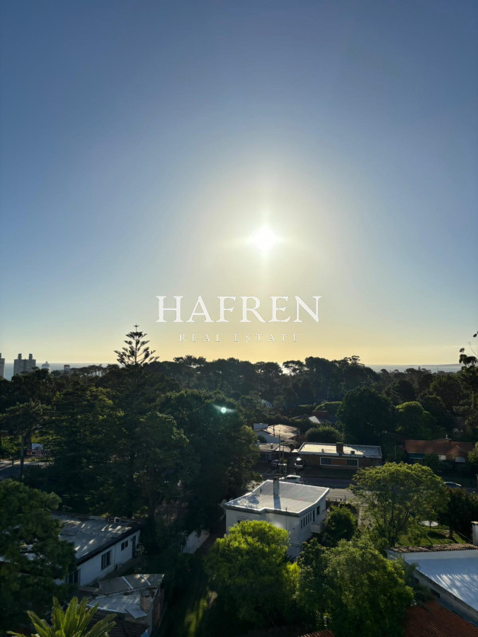 Apartamento ID.76 - Apartamento de 2 dormitorios en Av. Roosevelt, Punta del este  