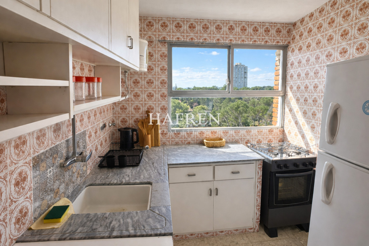 Apartamento ID.282 - Venta apartamento de 2 dormitorios y medio, esquinero en Arcobaleno, Punta del Este