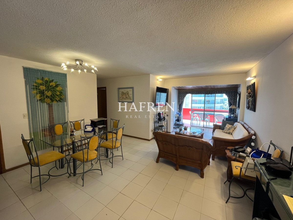 Apartamento ID.31 - Oportunidad. Apartamento de 2 dormitorios en Punta del Este