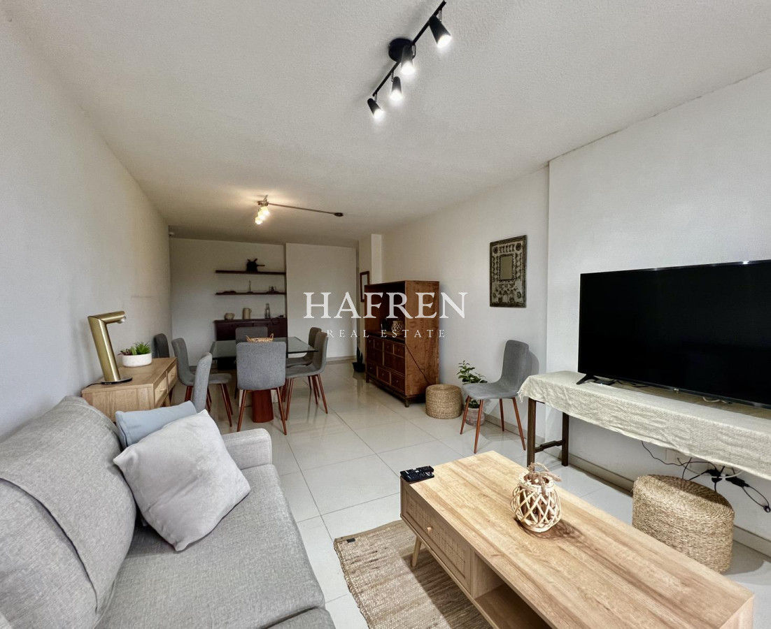 Apartamento ID.75 - Vende departamento de 2 dormitorios en edificio Summer Tower