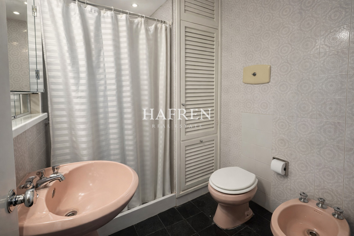 Apartamento ID.282 - Venta apartamento de 2 dormitorios y medio, esquinero en Arcobaleno, Punta del Este