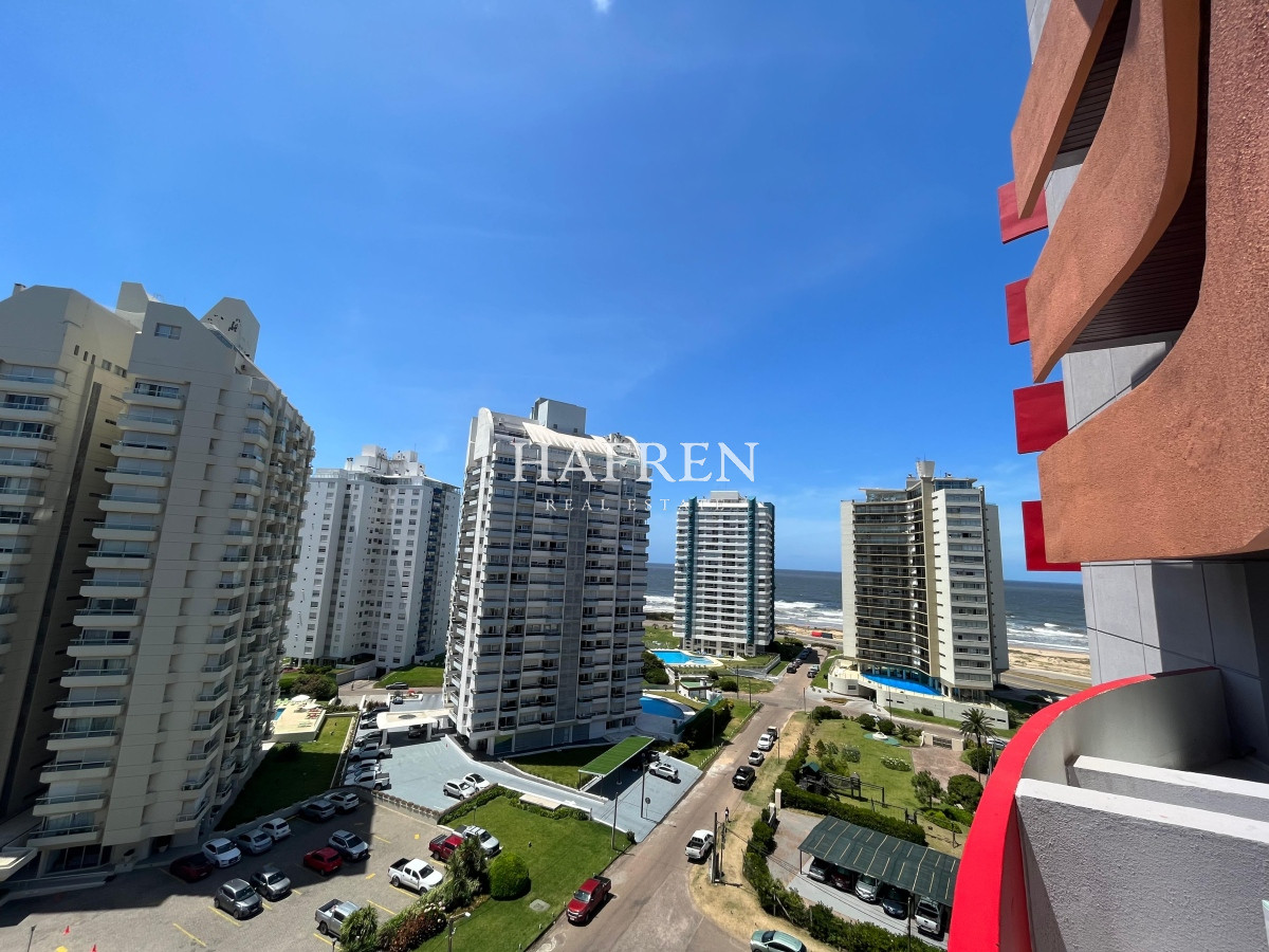Apartamento ID.31 - Oportunidad. Apartamento de 2 dormitorios en Punta del Este
