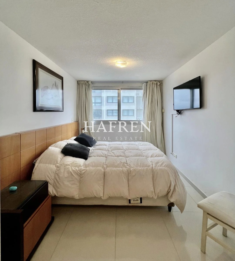 Apartamento ID.75 - Vende departamento de 2 dormitorios en edificio Summer Tower