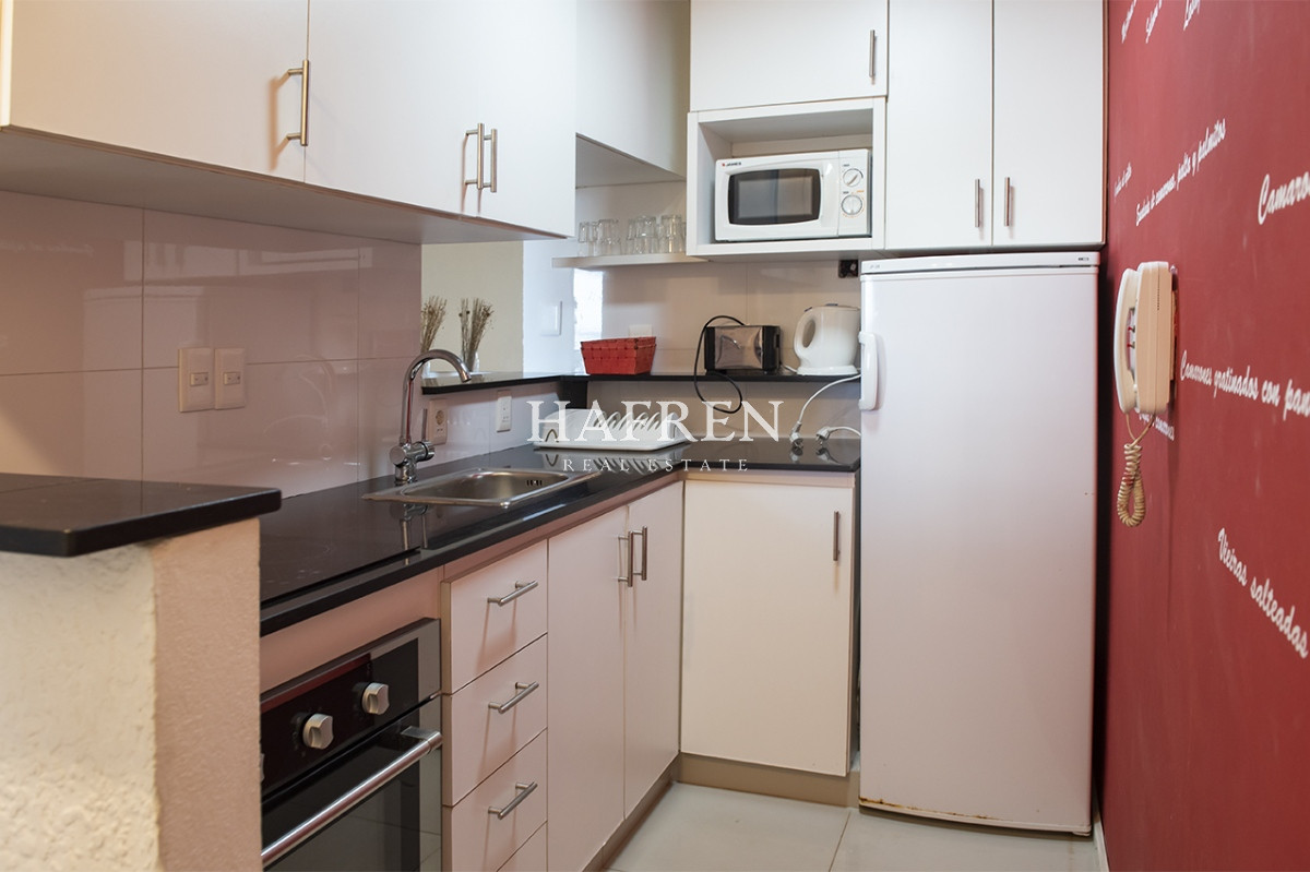 Apartamento ID.30 - Apartamento en Venta de 2 dormitorios en Edificio Panorama , Punta del este 