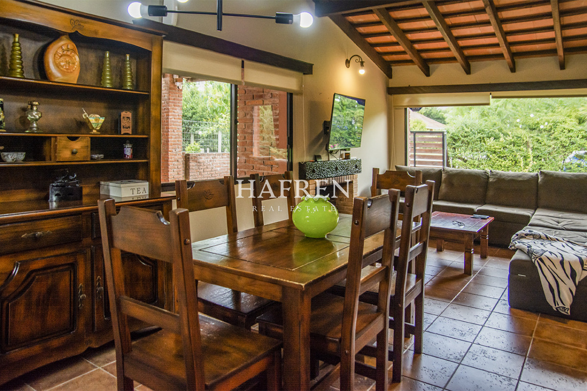 Casa ID.488 - En venta casa de 3 Dormitorios en Jardines de Córdoba con Barbacoa 