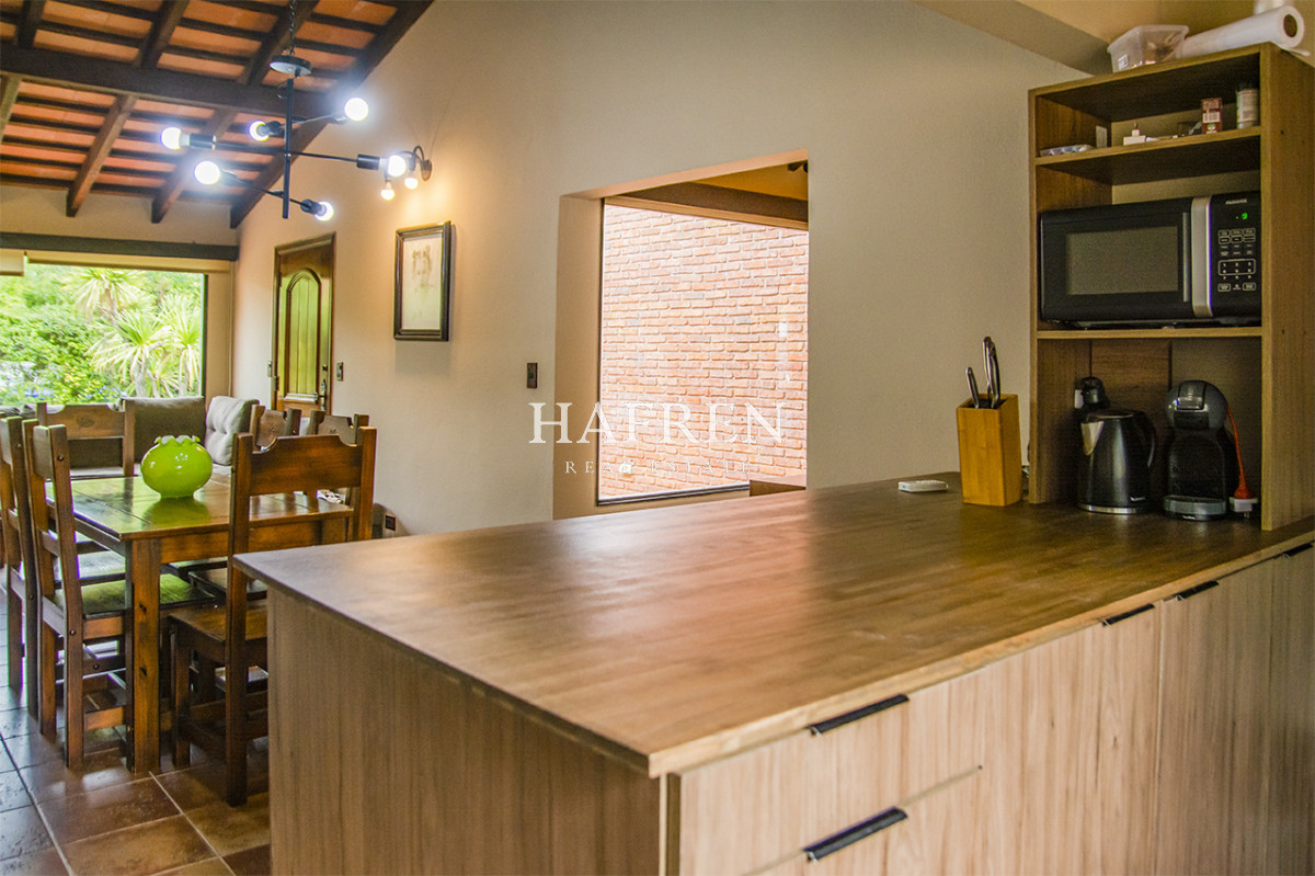 Casa ID.488 - En venta casa de 3 Dormitorios en Jardines de Córdoba con Barbacoa 
