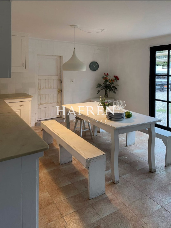 Casa ID.295 - Casa a la venta de 6 dormitorios en La Barra, El Tesoro a 200 mts de ruta 10