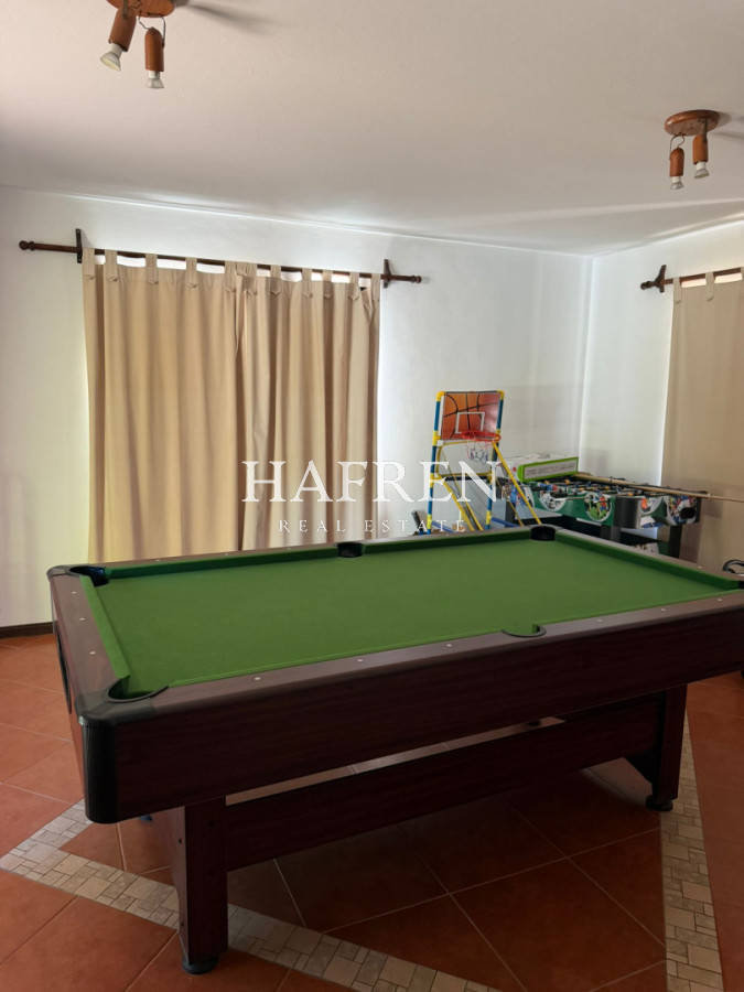Casa ID.489 - Chaletde 6 dormitorios en venta en barrio cerrado, Punta del Este