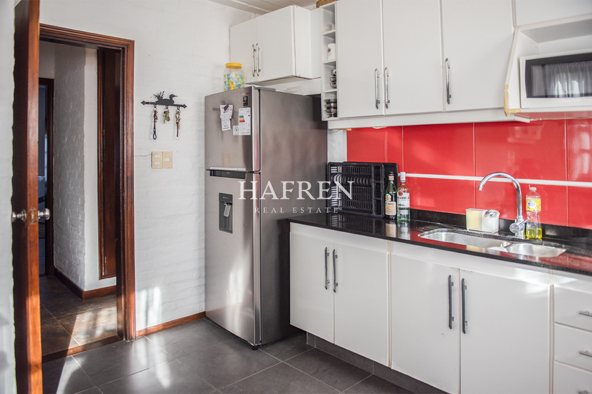 Casa ID.487 - Muy linda casa en venta, zona inmejorable, 3 dormitorios y servicio