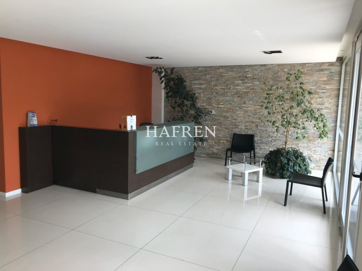 Apartamento ID.407 - Apartamento en venta de 2 dormitorios en suite en Torre Moon,  Punta del Este