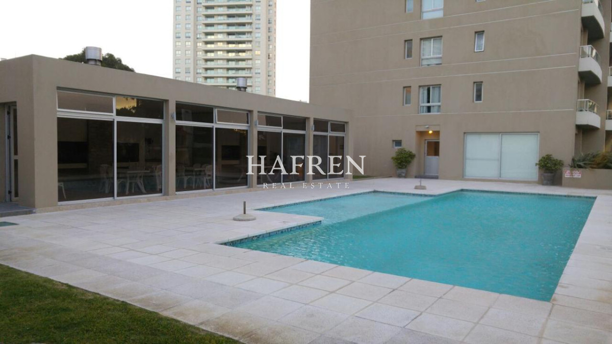 Apartamento ID.407 - Apartamento en venta de 2 dormitorios en suite en Torre Moon,  Punta del Este