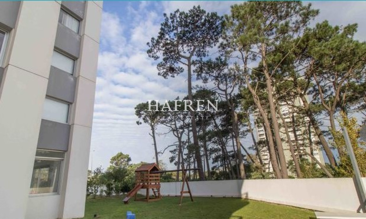 Apartamento ID.75 - Vende departamento de 2 dormitorios en edificio Summer Tower