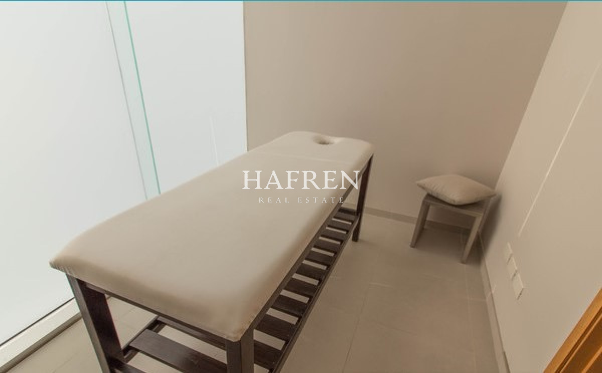 Apartamento ID.75 - Vende departamento de 2 dormitorios en edificio Summer Tower