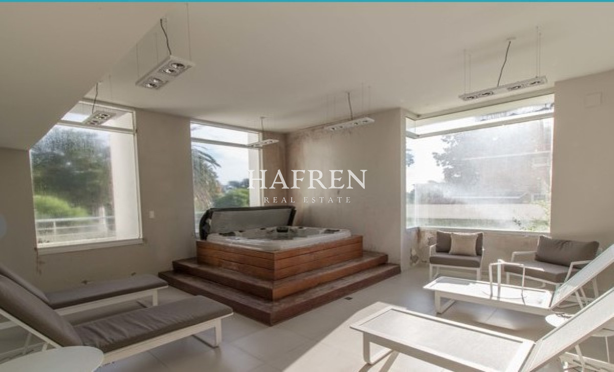 Apartamento ID.75 - Vende departamento de 2 dormitorios en edificio Summer Tower