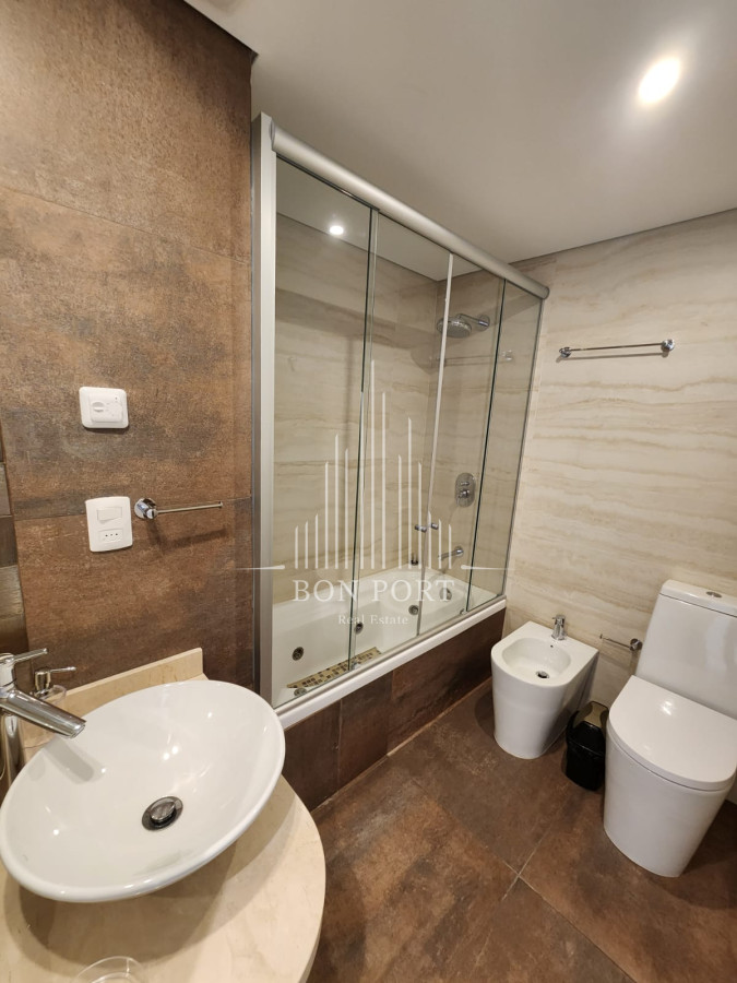 Apartamento ID.197 - MIAMI BOULEVARD, Punta del Este, Playa mansa, 2 dormitorios